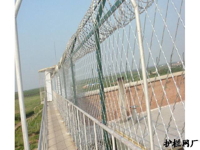 机场围栏网常见施工护栏造价究竟为多少?
