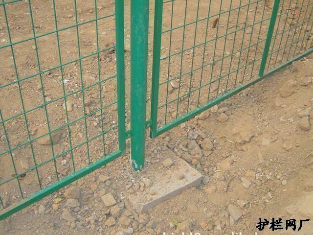 农村院子围栏如何安装