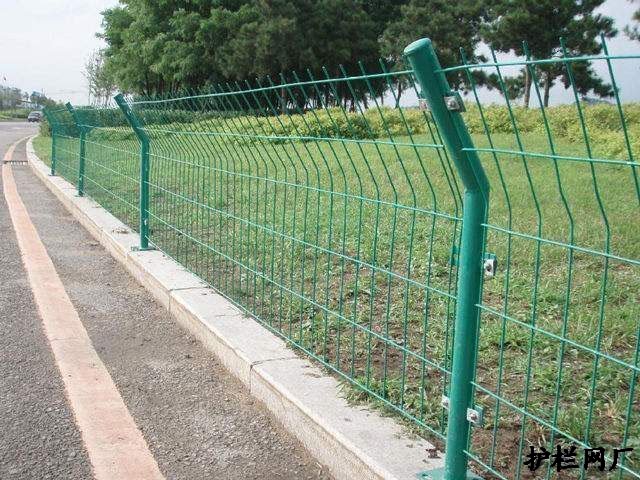 养羊围栏网安装方案