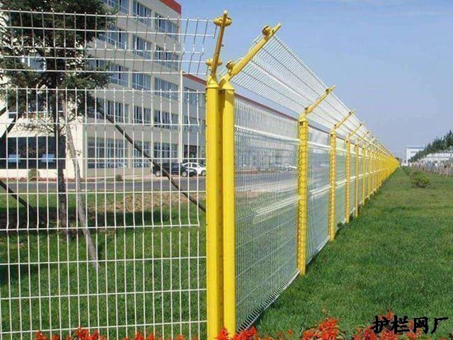 桃型柱护栏网一天能安装多少米