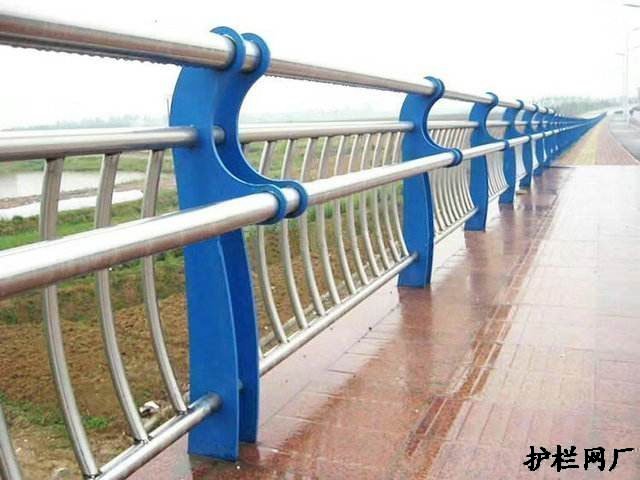 高架桥护栏网产品规格