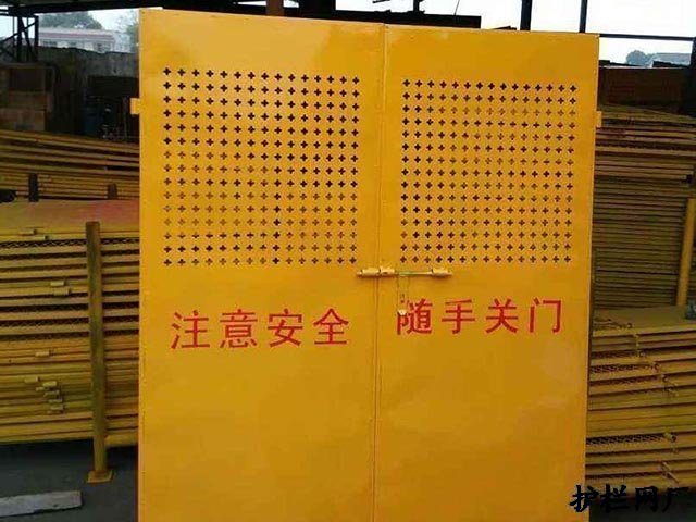 钢板网电梯防护门产品优点