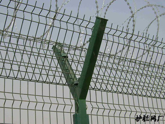 刀片刺绳围栏网可以用膨胀螺丝固定吗