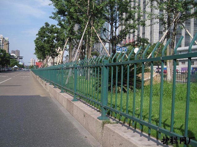 锌钢草坪护栏安装过程中容易出现的问题
