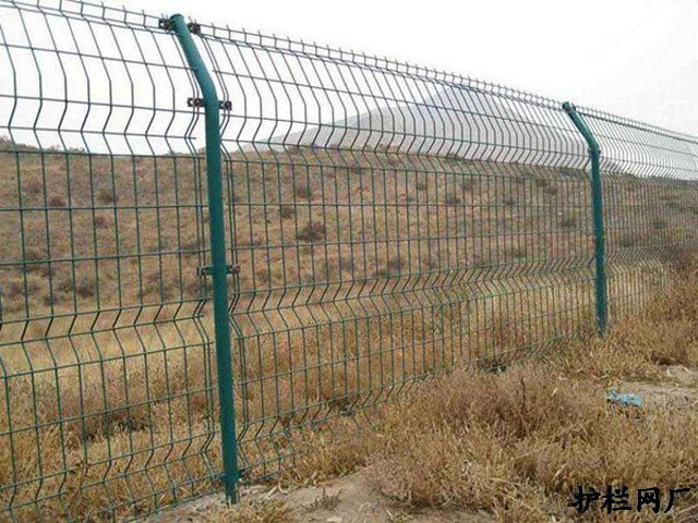 双边丝护栏网如何正确安装呢？